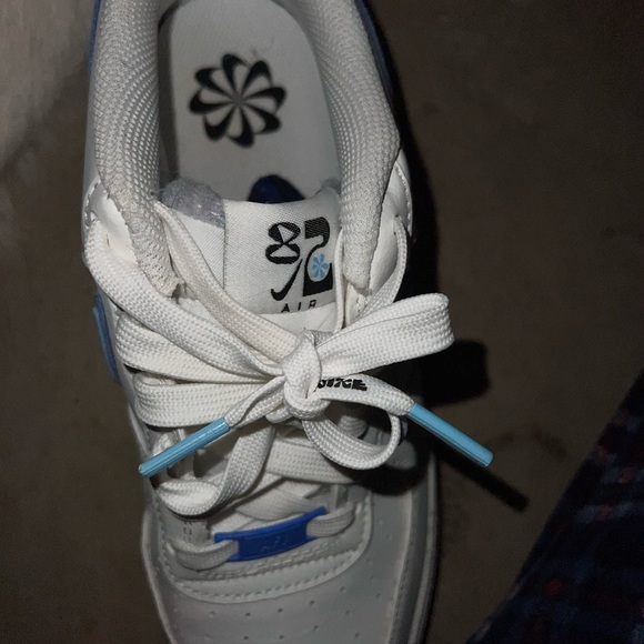 Nike Air Force - Picture 5 of 5